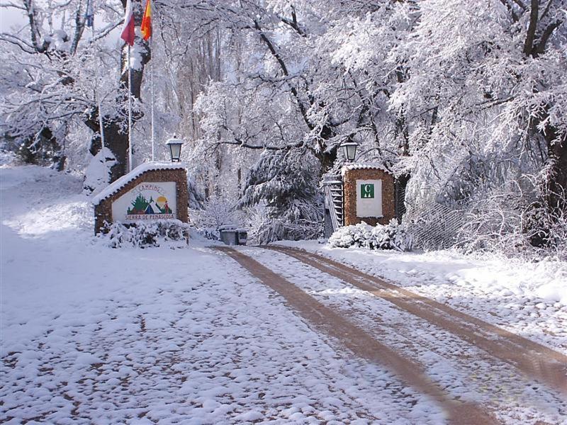 Cabanas Camping Sierra De Penascosa Esterno foto