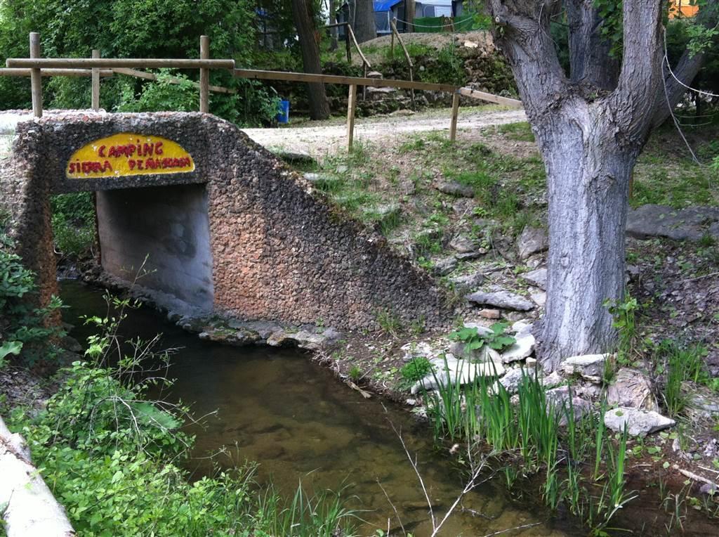 Cabanas Camping Sierra De Penascosa Esterno foto