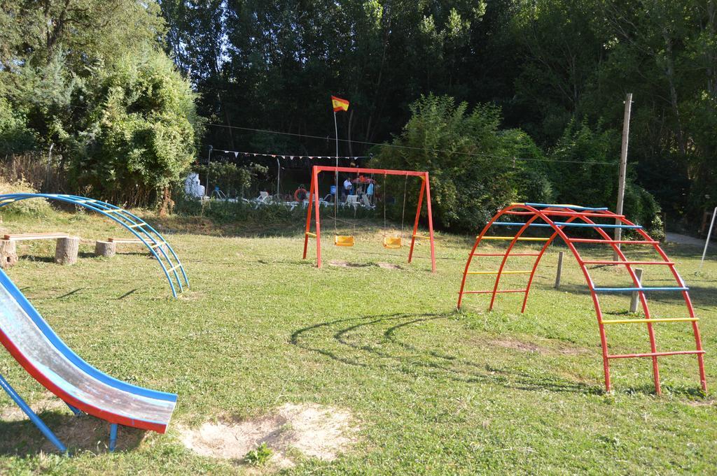 Cabanas Camping Sierra De Penascosa Esterno foto